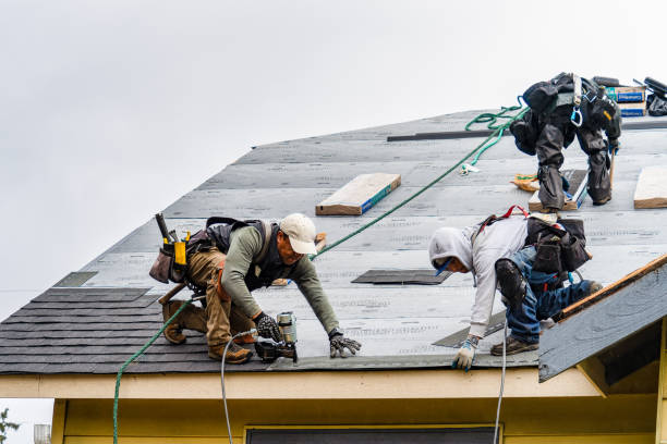 Professional Gutter Installation technician working in Hillsdale, NJ